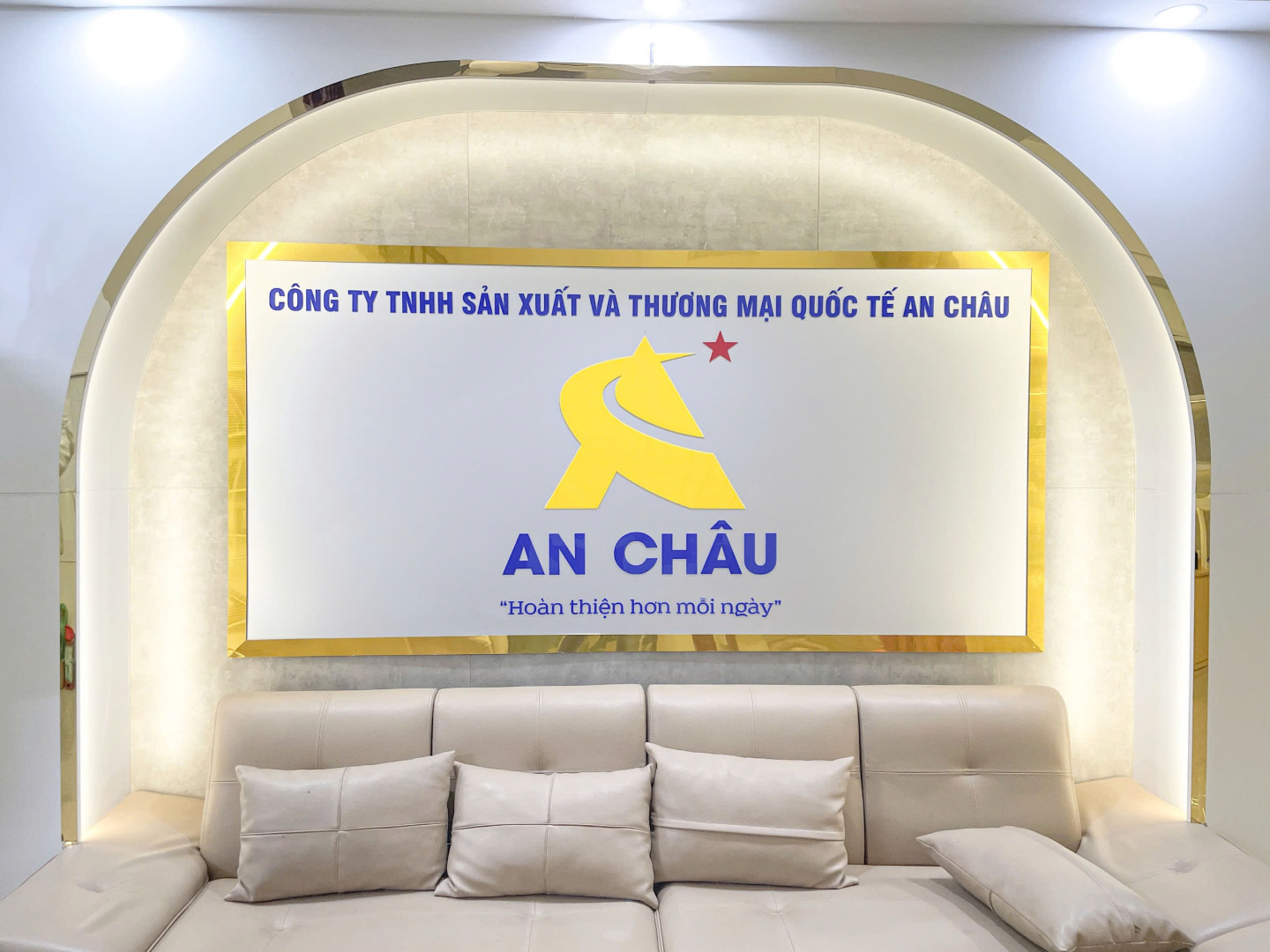 SHOWROOM BÁT PHÚC
